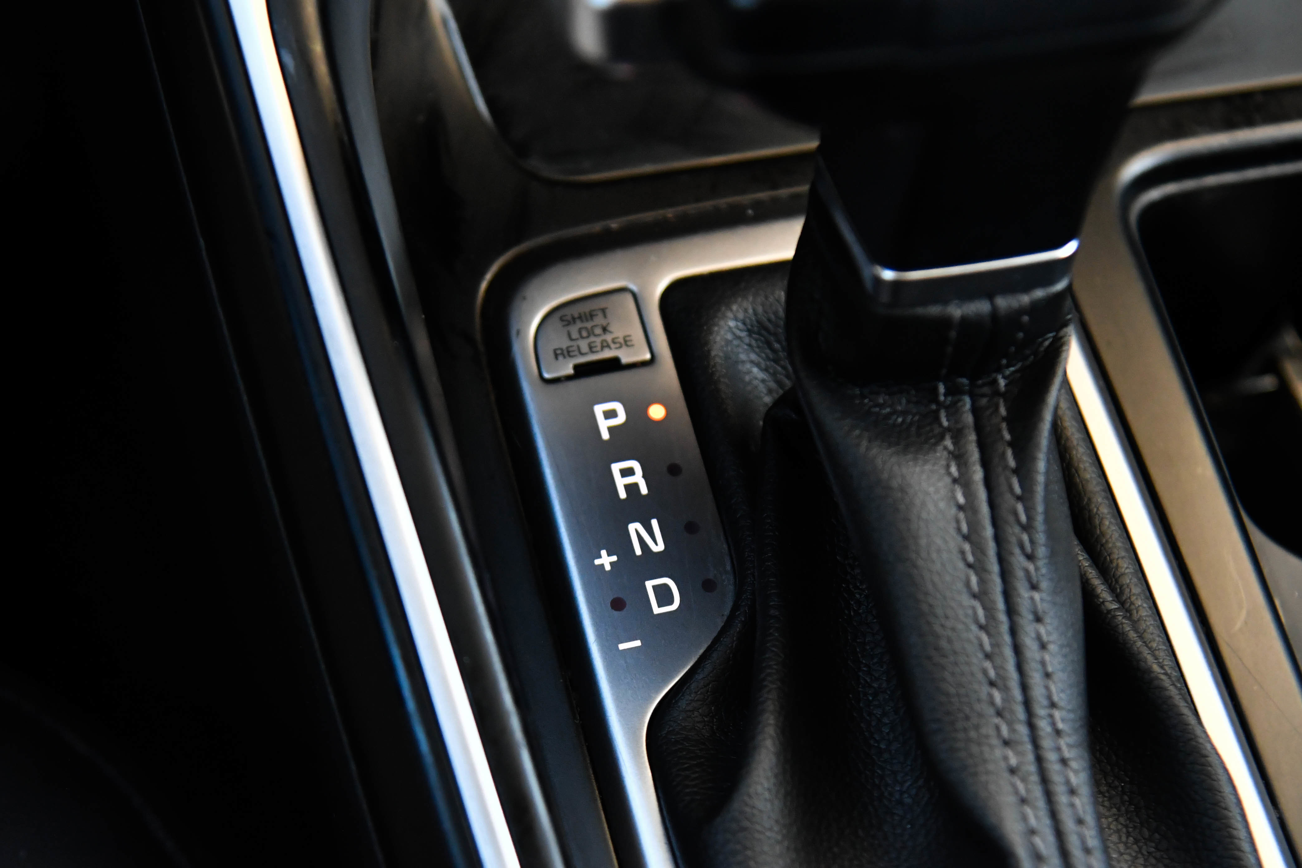 Used 2024 Kia Sorento S image 30