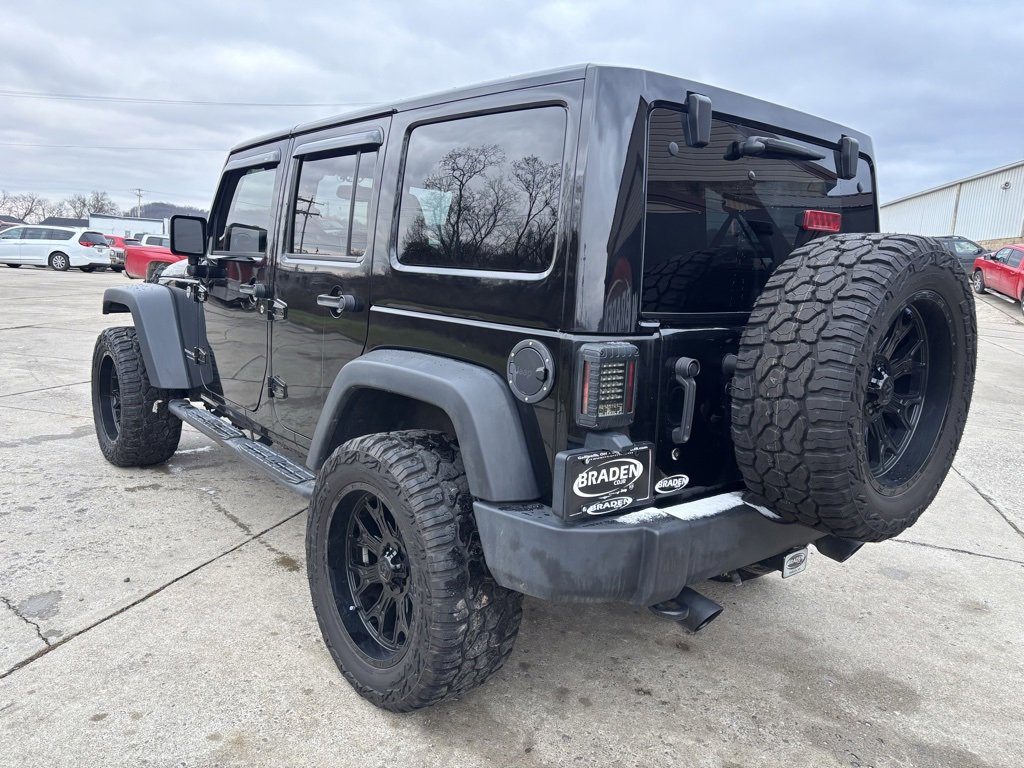 Used 2018 Jeep Wrangler Unlimited Rubicon w/ Cold Weather Group image 5