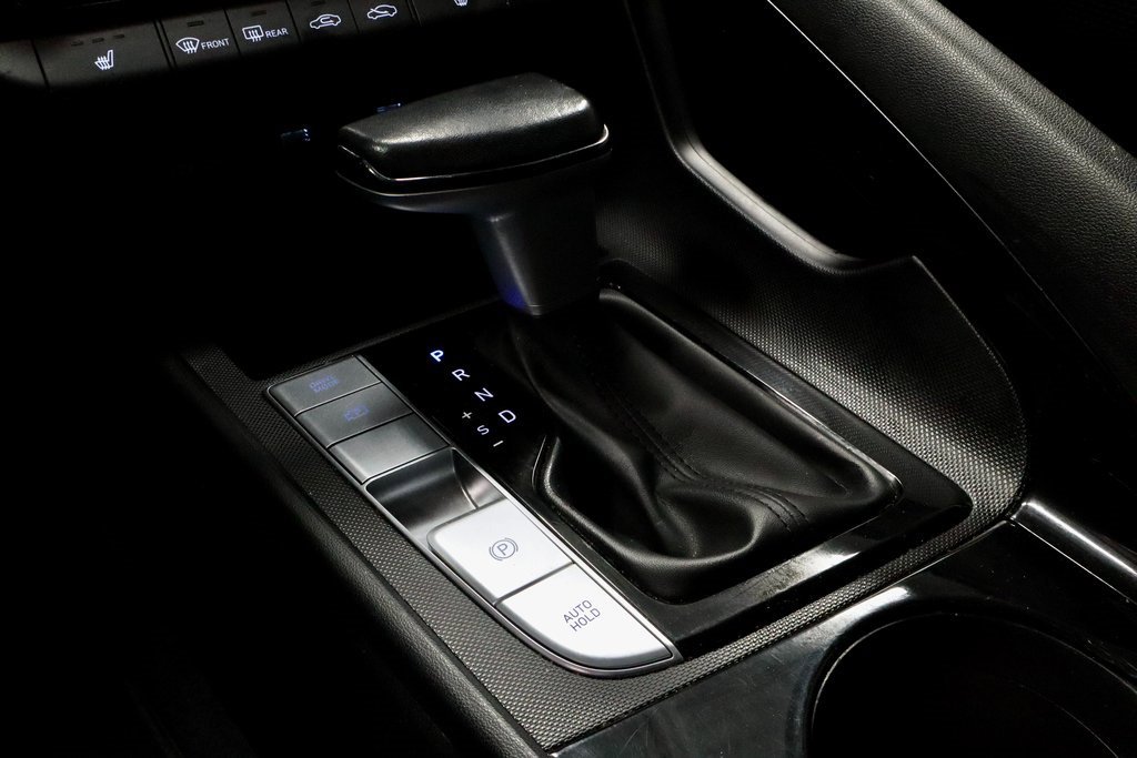 Certified 2023 Hyundai Elantra Limited image 33