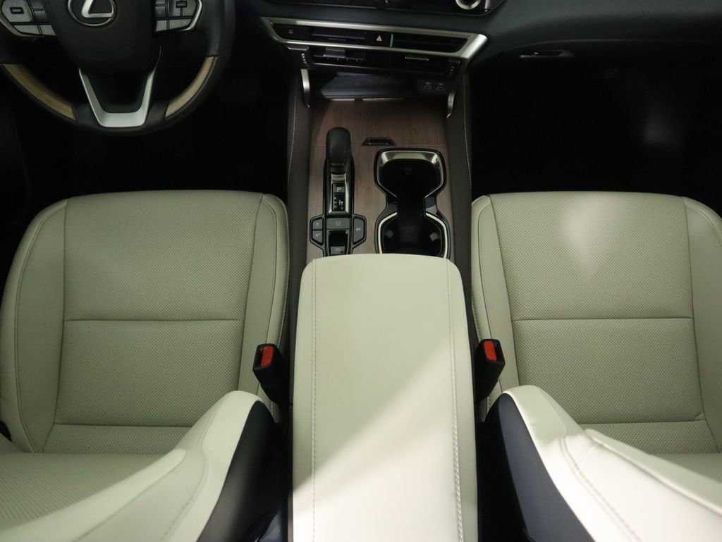 Certified 2024 Lexus RX 350h image 16