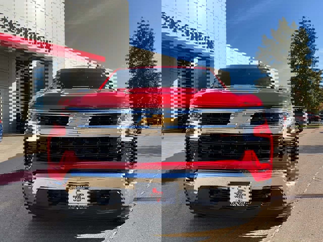 Used 2025 Chevrolet Silverado 1500 LT image 4