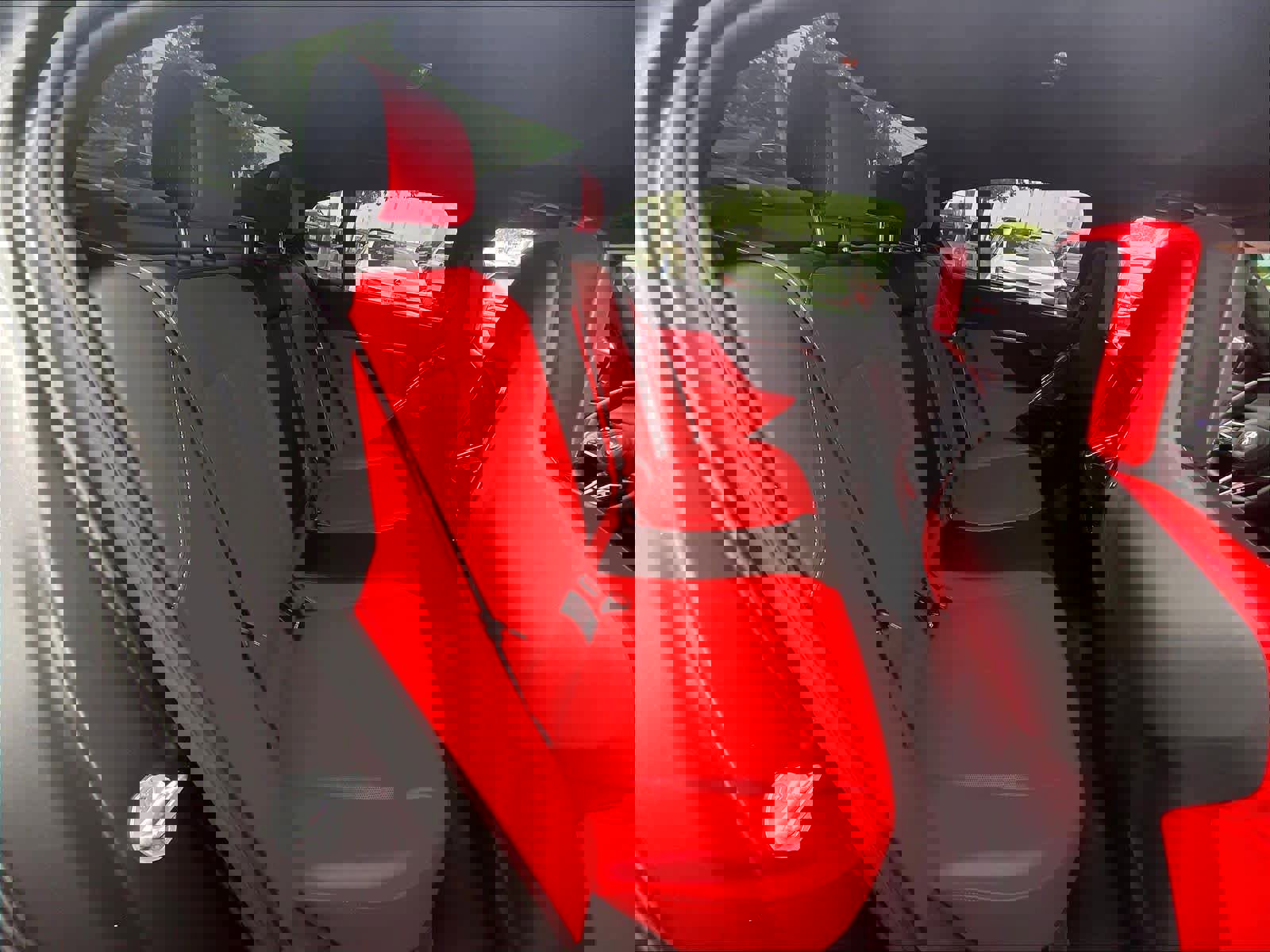 Used 2025 BMW M5 w/ Carbon Package image 29