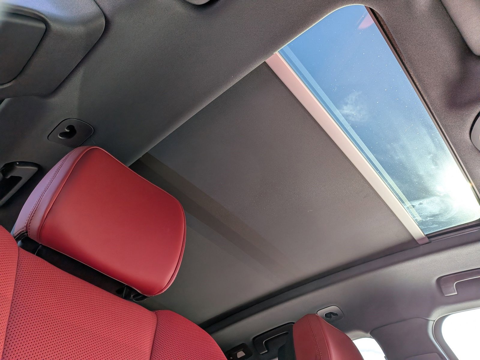 New 2026 Porsche Macan image 28