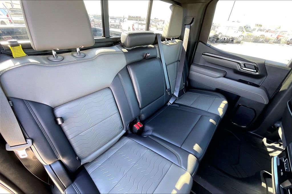 Used 2023 Chevrolet Silverado 1500 ZR2 image 22