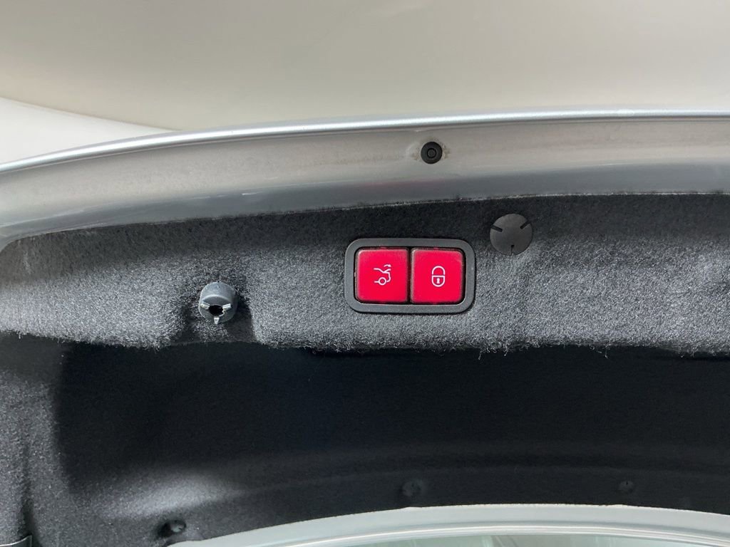 Used 2020 Mercedes-Benz C 300 Sedan image 30