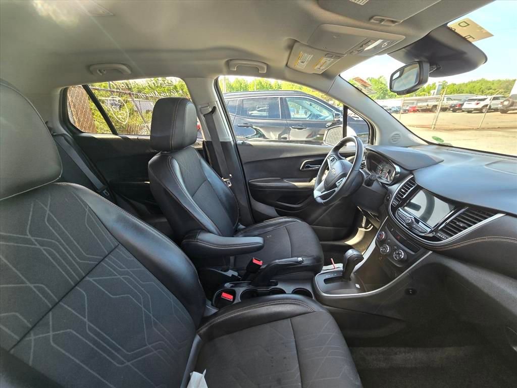 Used 2019 Chevrolet Trax LT w/ LT Convenience Package AWD/4WD image 7