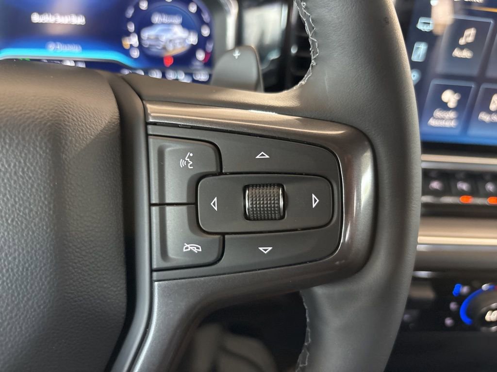 Used 2024 Chevrolet Silverado 1500 High Country w/ Technology Package image 22