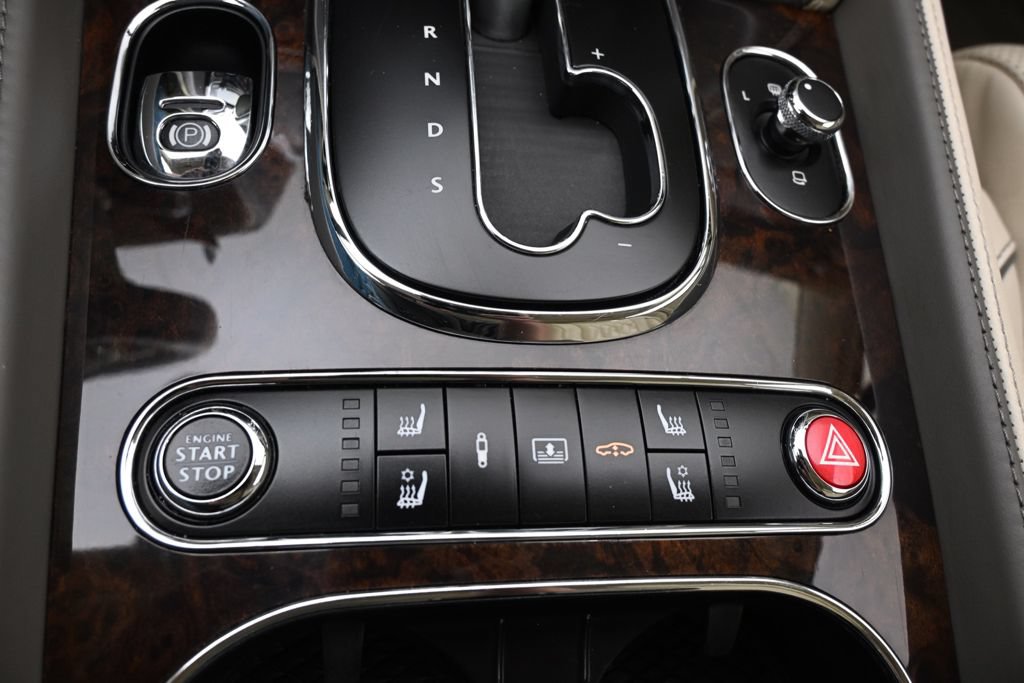 Used 2017 Bentley Flying Spur S V8 AWD/4WD image 37