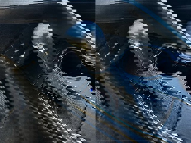 Used 2020 Toyota Camry SE image 19