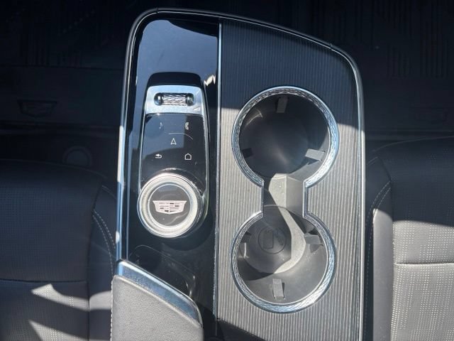 Used 2025 Cadillac Lyriq Luxury w/ LPO, Floor Liner Package AWD/4WD image 24