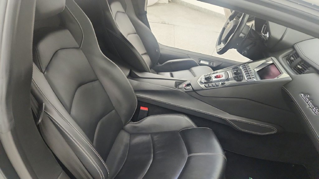 Used 2013 Lamborghini Aventador LP 700-4 AWD/4WD image 30