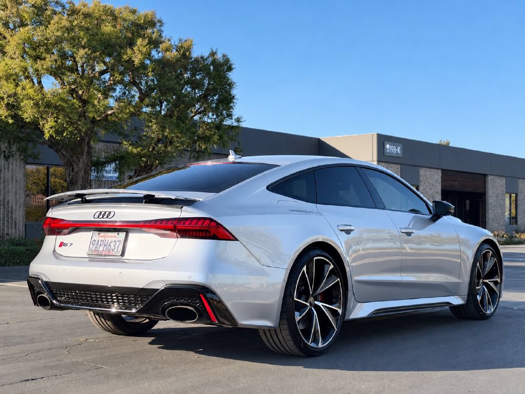 Used 2021 Audi RS 7 Sportback w/ Black Optic Package AWD/4WD image 5
