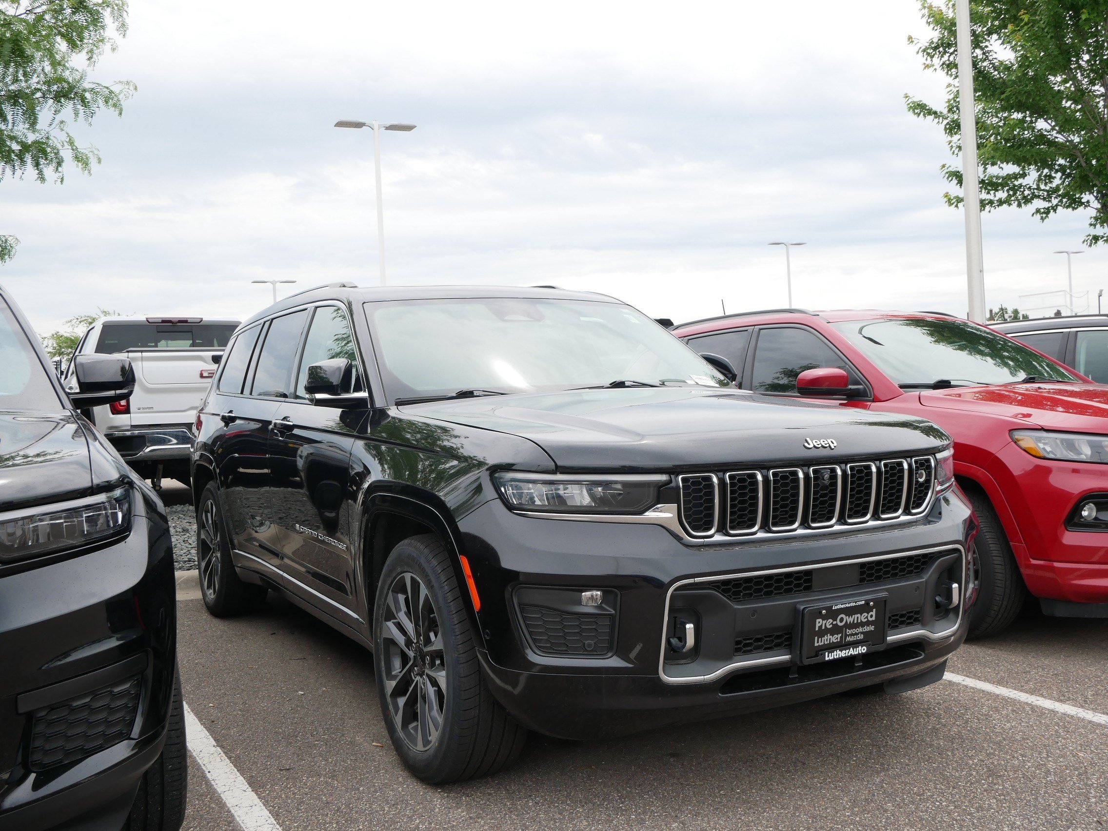 Used 2021 Jeep Grand Cherokee L Overland w/ Advanced Protech Group III AWD/4WD image 1