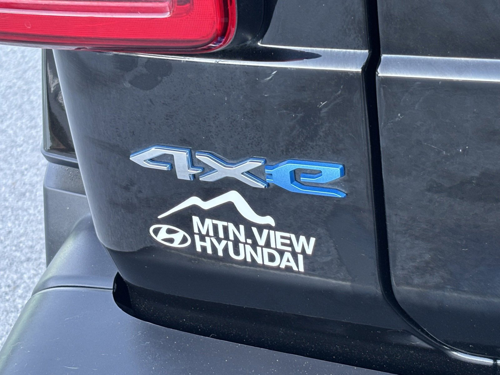 Used 2022 Jeep Wrangler Unlimited Sahara w/ Cold Weather Group image 15