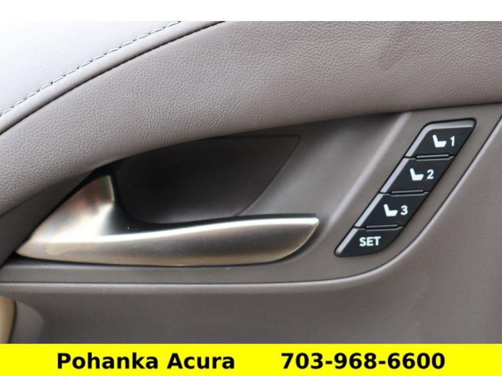 Used 2021 Lexus LX 570 4WD w/ Luxury Package image 25