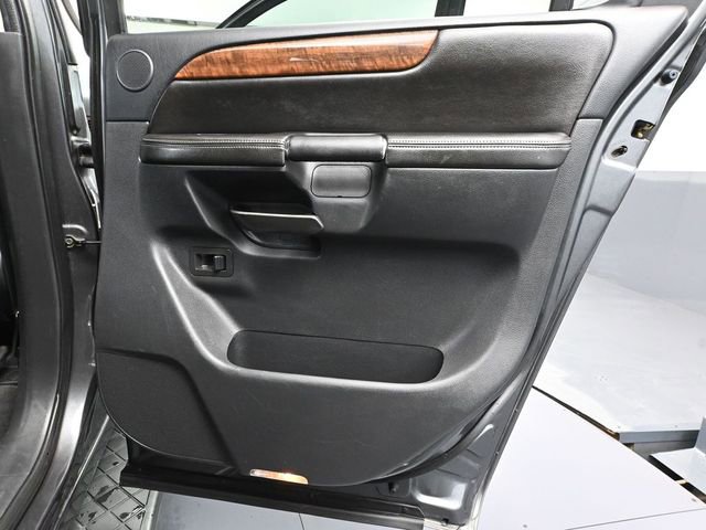 Used 2011 Nissan Armada Platinum w/ 2nd Row Captain Seat Pkg image 43