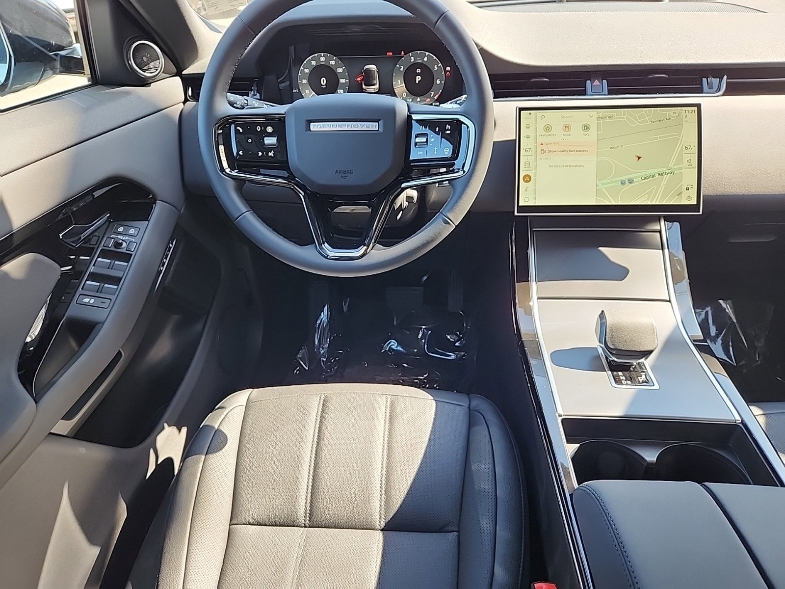 New 2026 Land Rover Range Rover Evoque S image 4