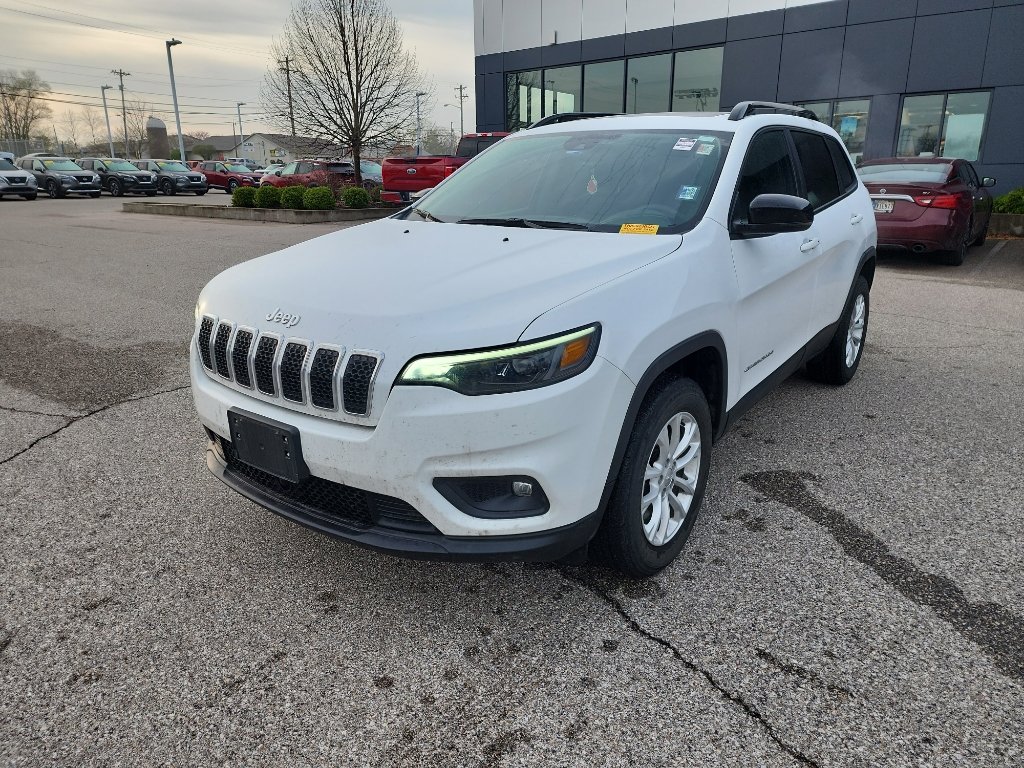 Used 2022 Jeep Cherokee Latitude Lux w/ Sun & Sound Group image 3