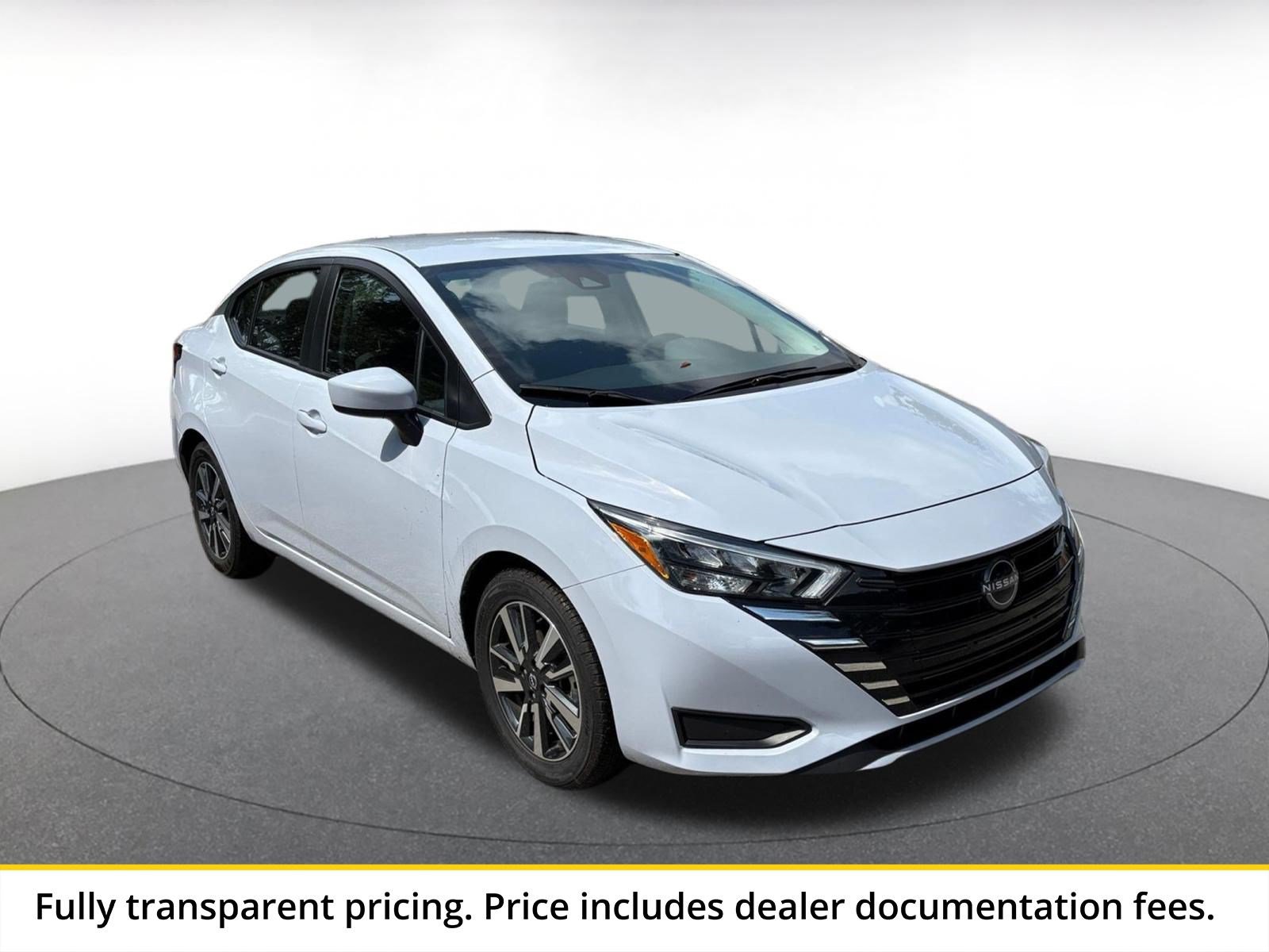 Used 2025 Nissan Versa SV FWD image 1