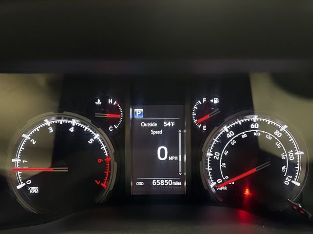 Used 2021 Toyota 4Runner TRD Off-Road Premium w/ Moonroof Package AWD/4WD image 7