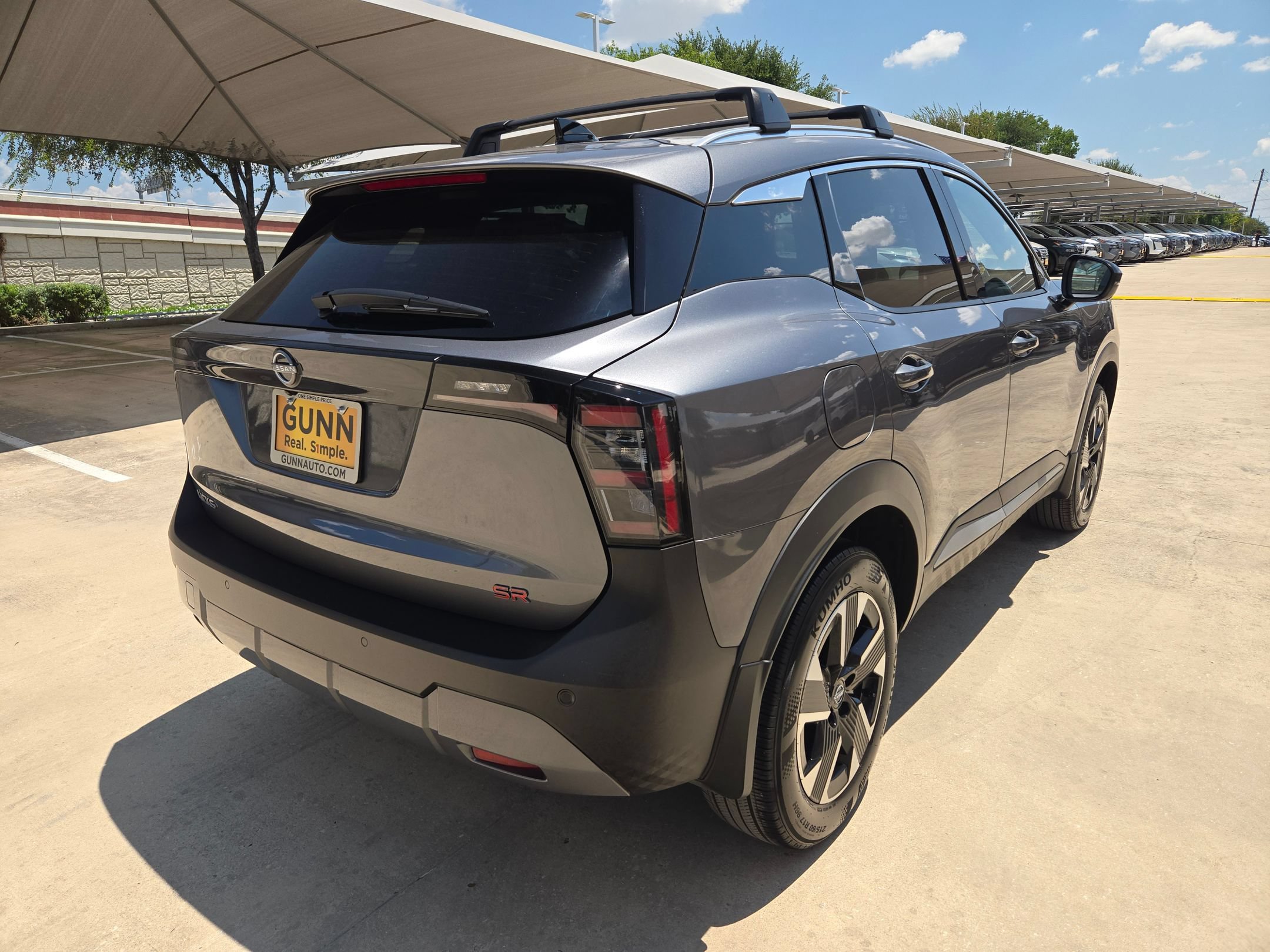 Certified 2026 Nissan Kicks SR FWD image 3
