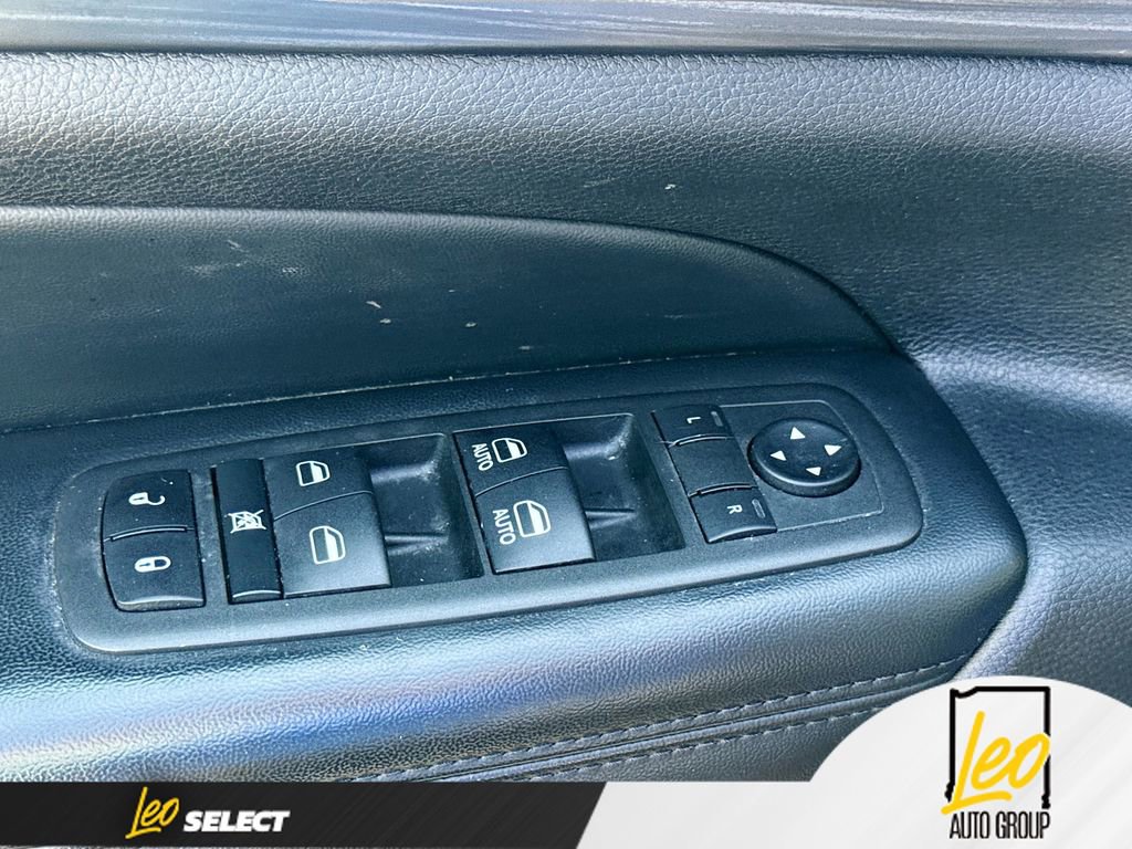 Used 2022 Jeep Grand Cherokee Laredo X image 18