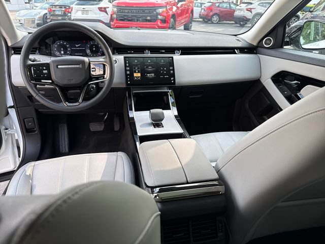 Used 2024 Land Rover Range Rover Evoque S AWD/4WD image 12