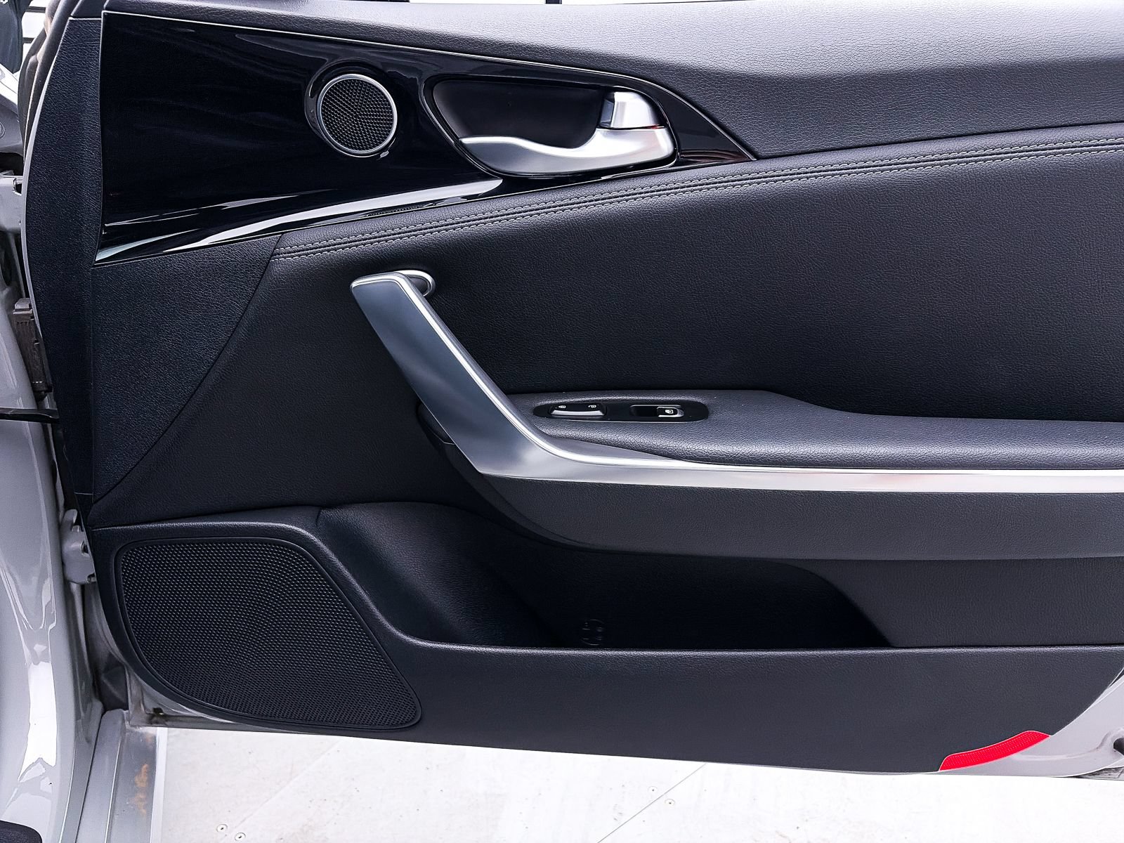 Used 2022 Kia Stinger GT-Line RWD image 32