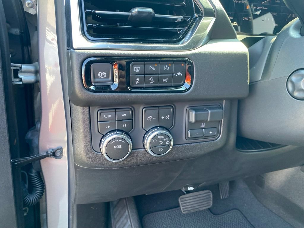 New 2026 GMC Yukon Denali w/ Advanced Technology Package AWD/4WD image 18