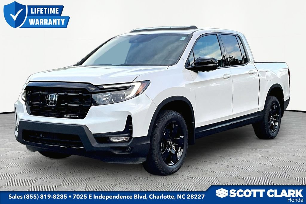 Used 2025 Honda Ridgeline Black Edition image 3