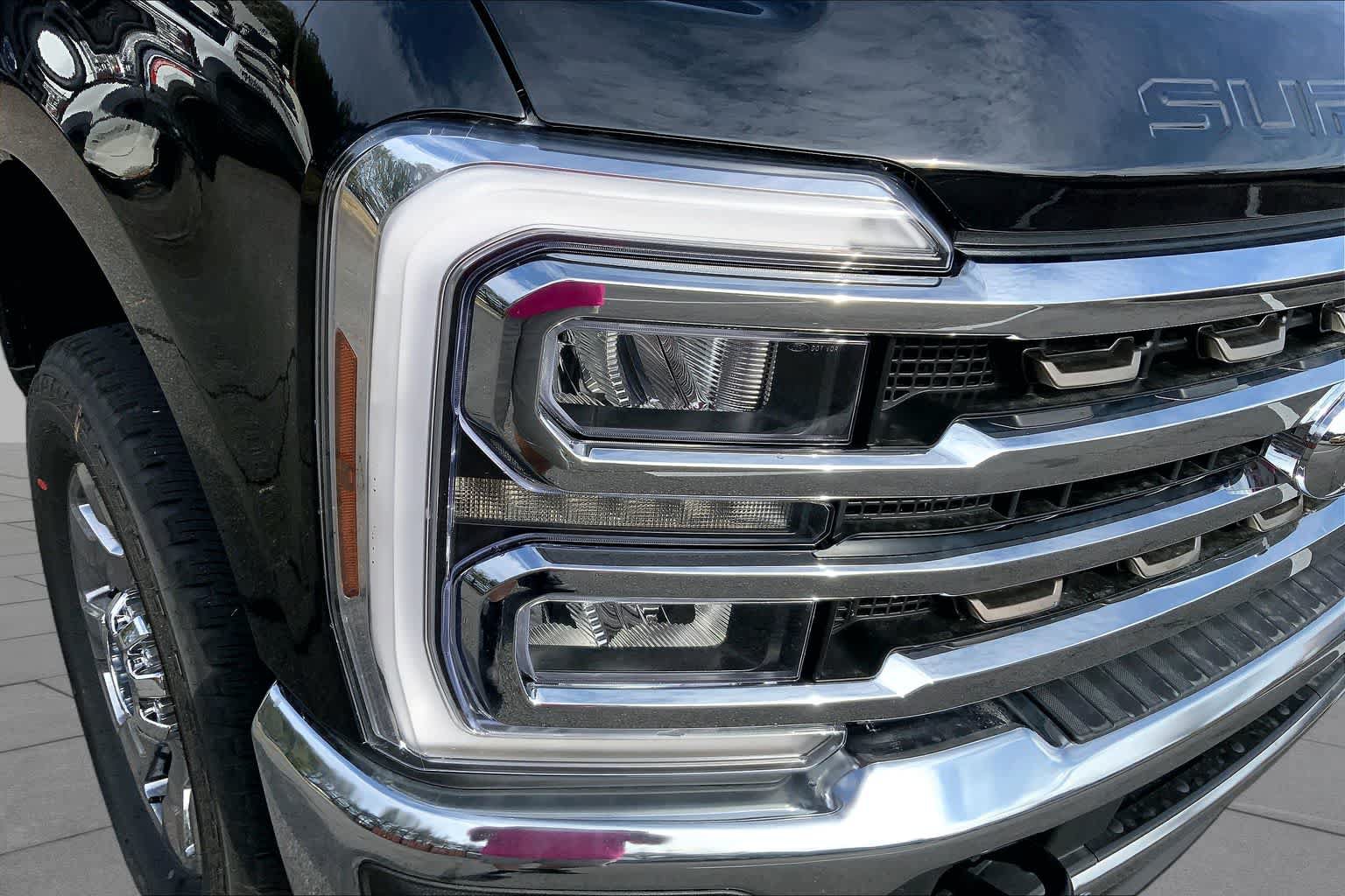 New 2026 Ford F350 King Ranch w/ Chrome Package AWD/4WD image 13