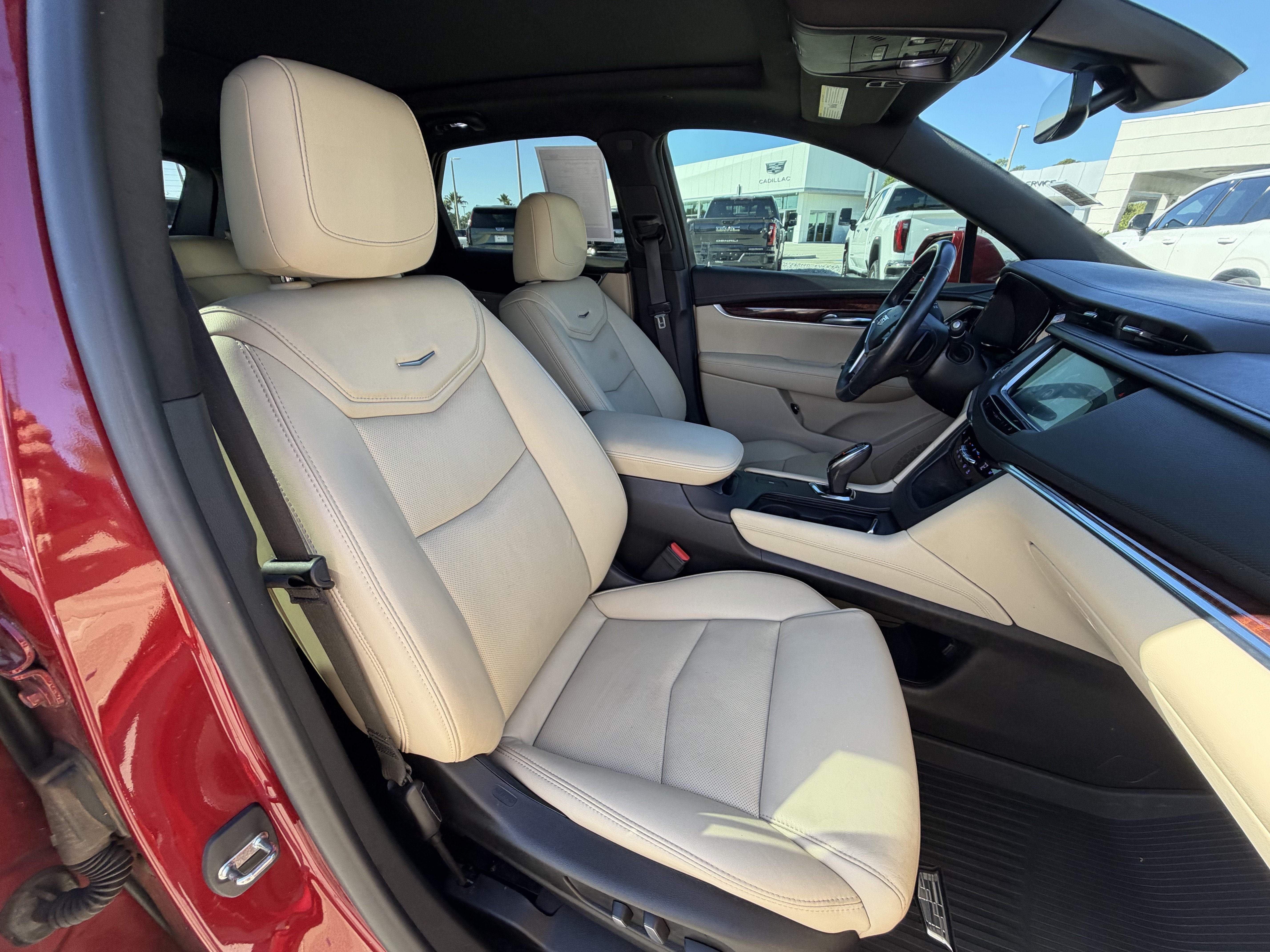 Used 2019 Cadillac XT5 Luxury FWD image 19