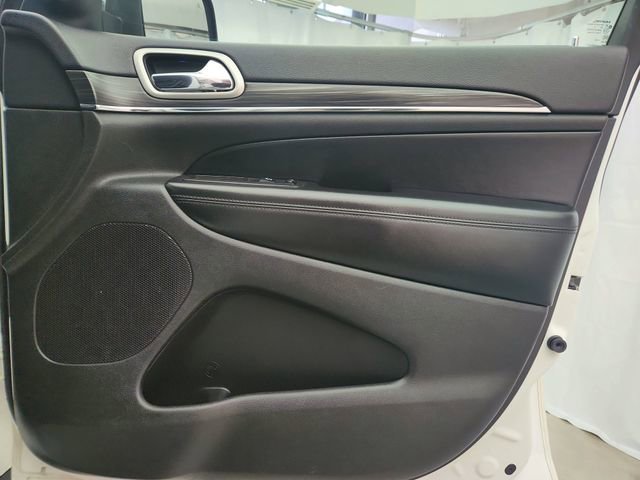 Used 2019 Jeep Grand Cherokee Limited image 29