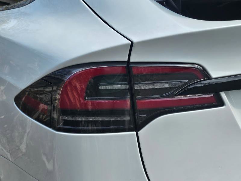 Used 2023 Tesla Model X AWD/4WD image 29