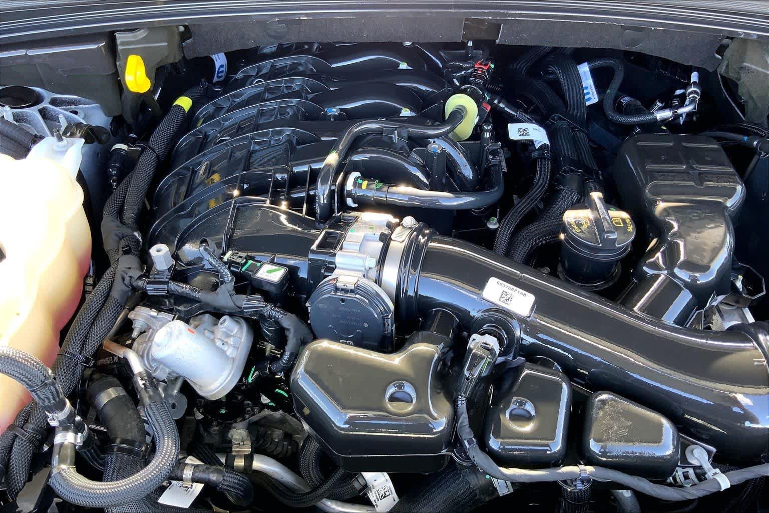 Used 2025 Jeep Grand Cherokee Laredo w/ MOPAR Finishing Package RWD image 32