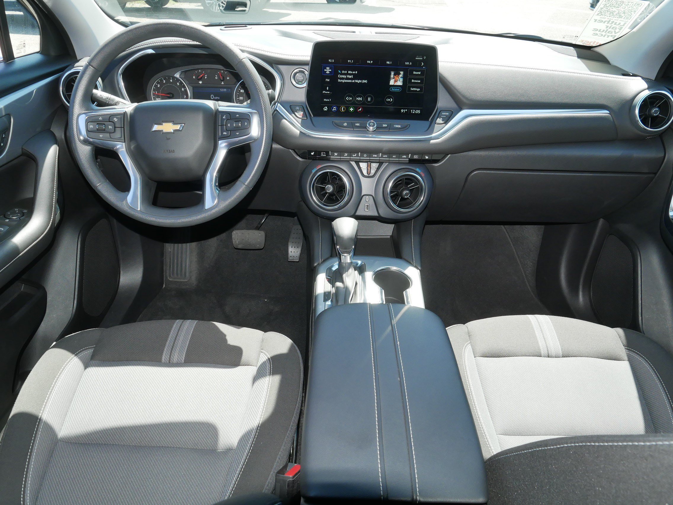 Used 2025 Chevrolet Blazer LT AWD/4WD image 10