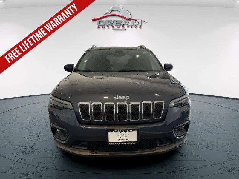 Used 2019 Jeep Cherokee Latitude Plus w/ Cold Weather Group AWD/4WD image 3