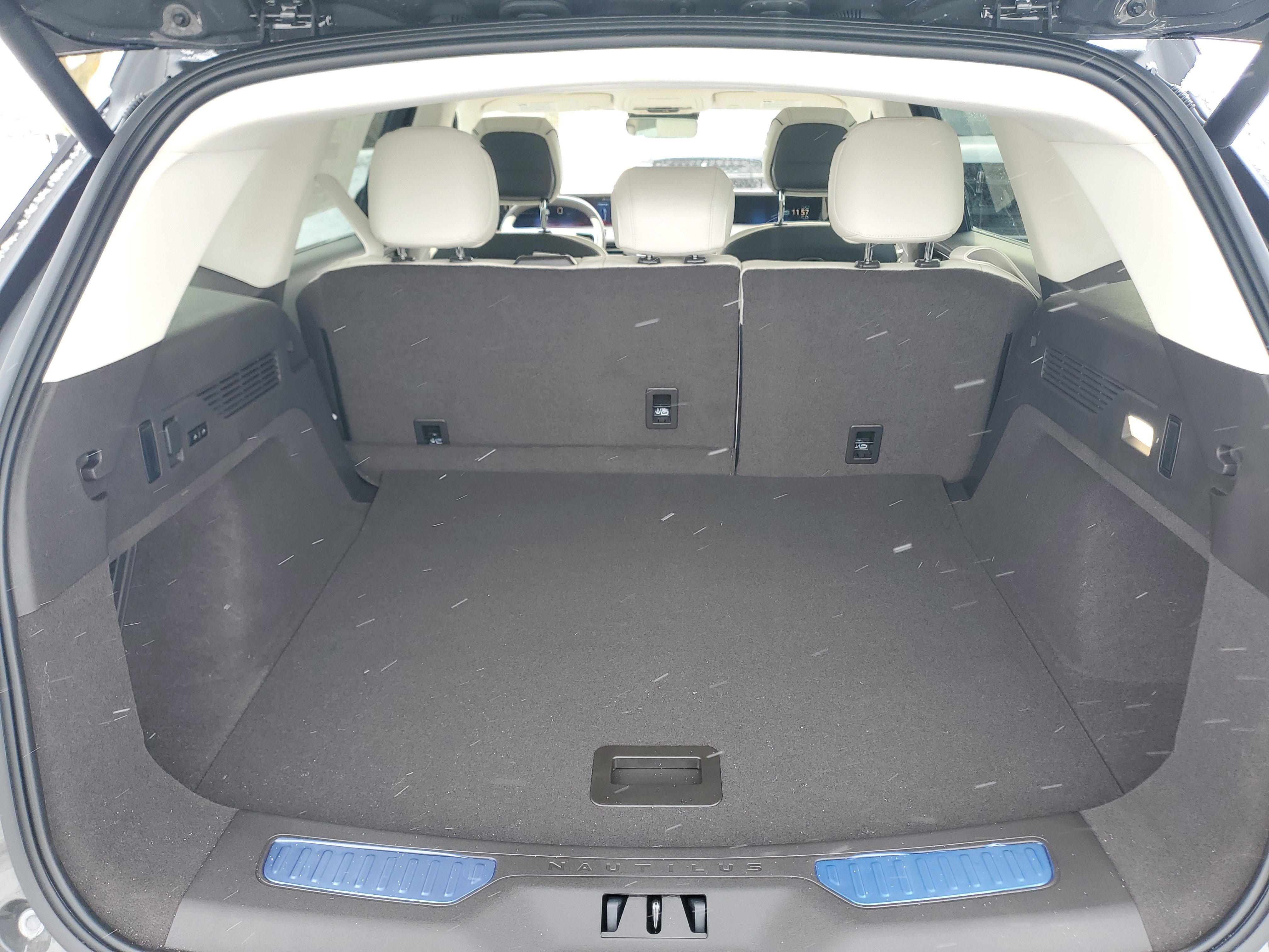 New 2026 Lincoln Nautilus Black Label w/ Jet Appearance Package image 32