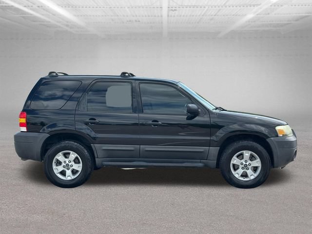 Used 2005 Ford Escape XLT AWD/4WD image 9
