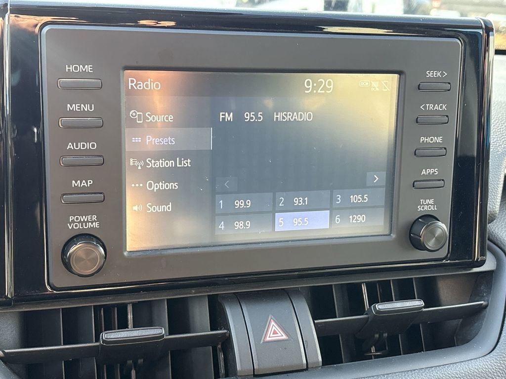 Used 2019 Toyota RAV4 LE image 15