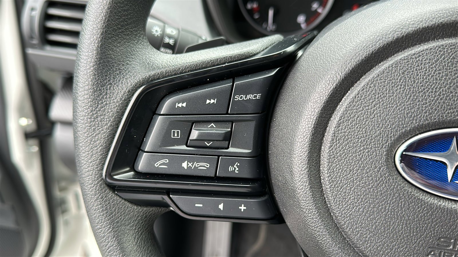 Certified 2025 Subaru Crosstrek 2.0i Premium image 11