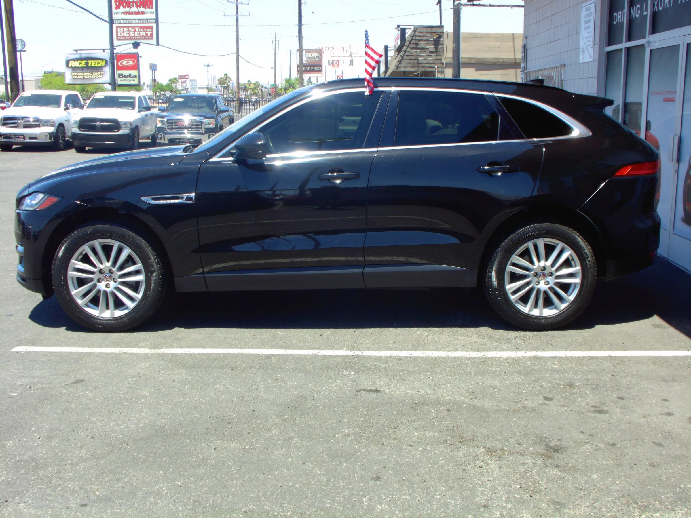 Used 2018 Jaguar F-PACE Prestige AWD/4WD image 4