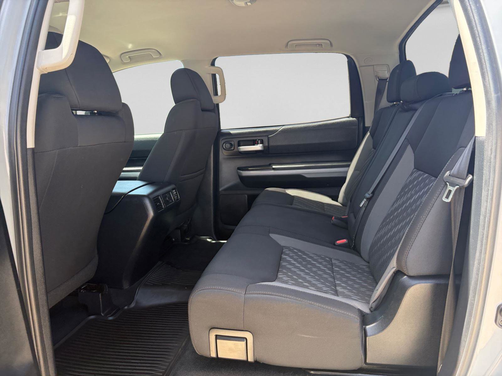 Used 2019 Toyota Tundra SR5 w/ Convenience Package AWD/4WD image 20