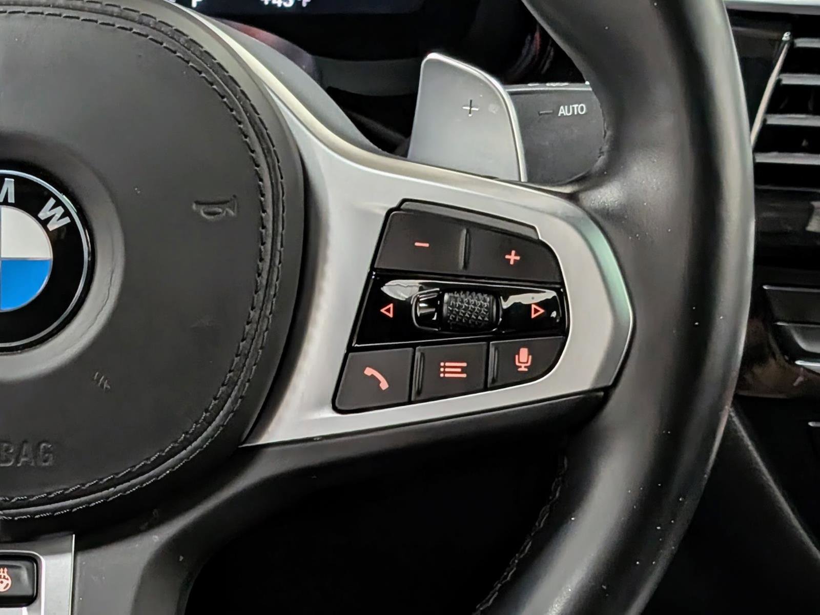 Used 2022 BMW M550i xDrive image 36