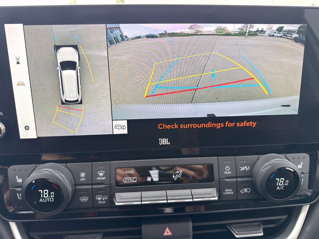 Certified 2024 Toyota Grand Highlander AWD image 16