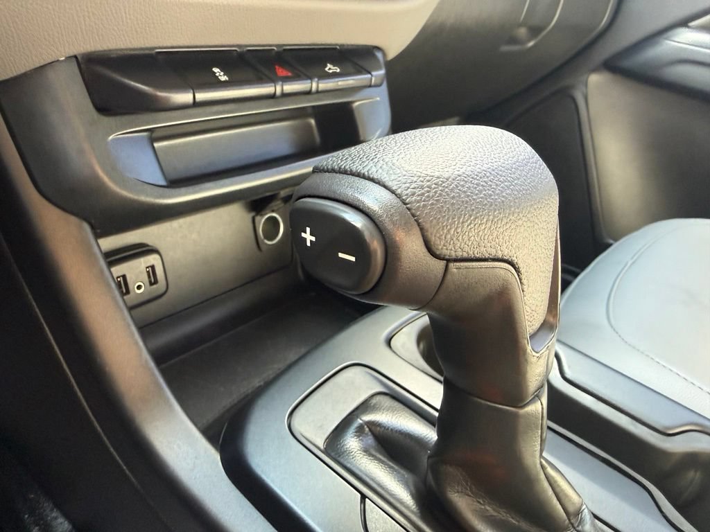 Used 2019 Chevrolet Colorado W/T RWD image 28
