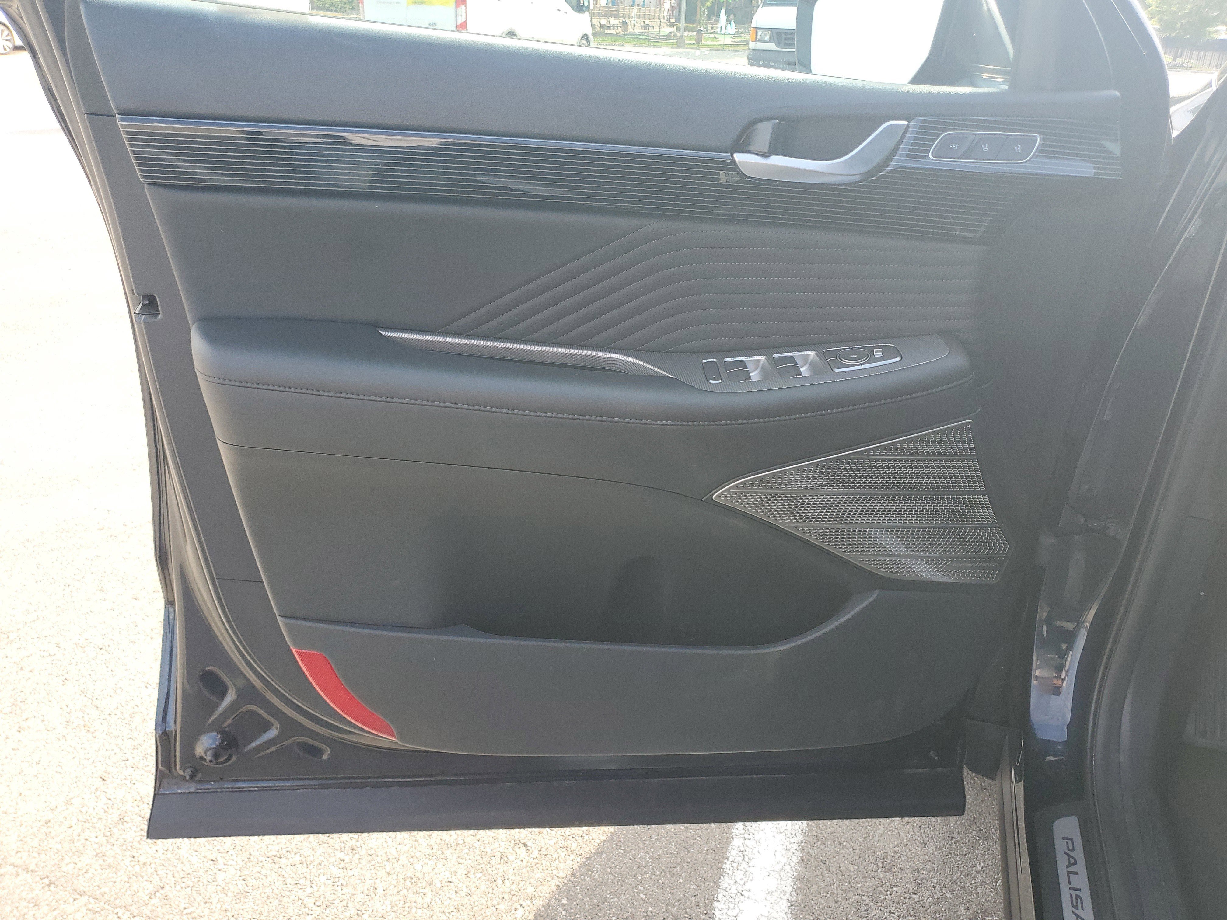 Used 2024 Hyundai Palisade Calligraphy image 18
