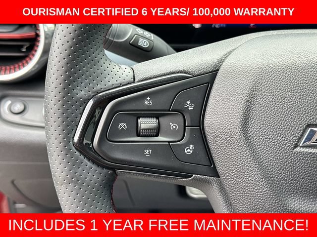 Used 2025 Chevrolet Trax RS w/ Sunroof Package FWD image 27
