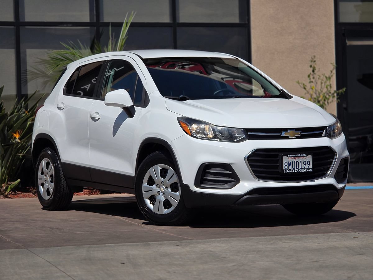 Used 2017 Chevrolet Trax LS FWD image 3