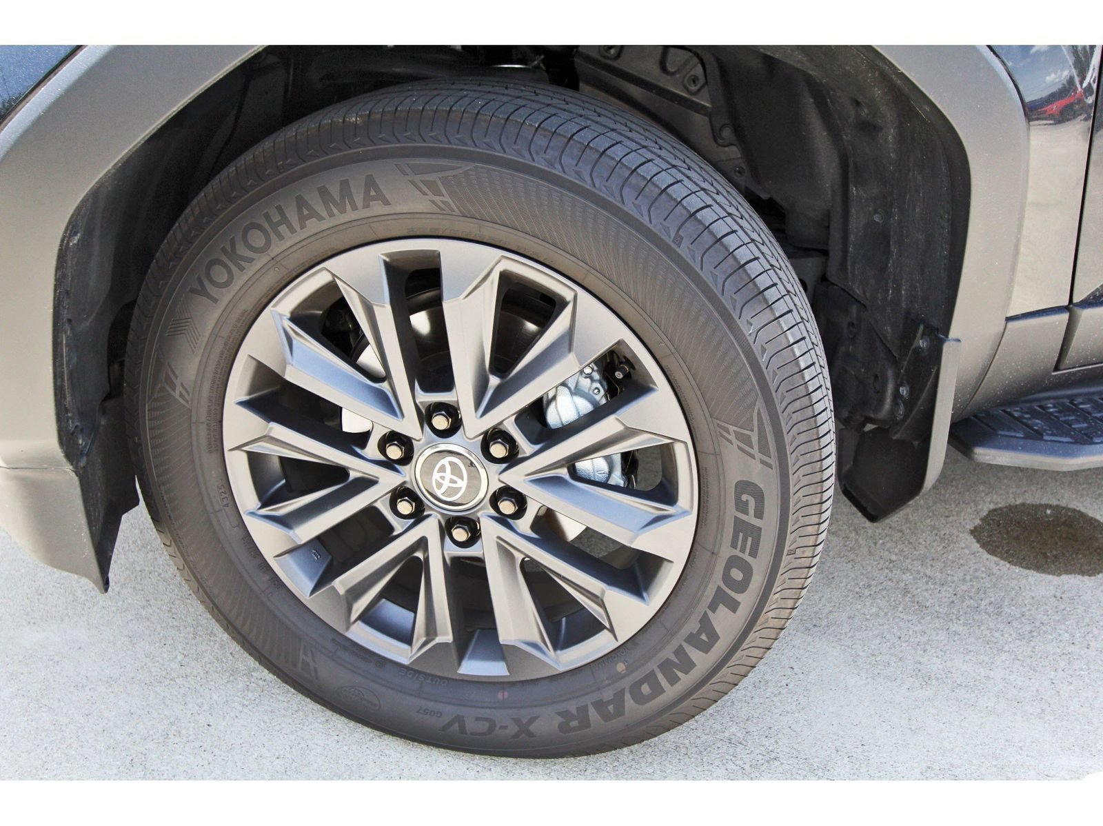 Used 2026 Toyota Land Cruiser w/ Premium Package AWD/4WD image 28